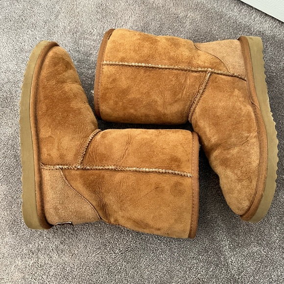 2005 UGG Classic short - Picture 8 of 11